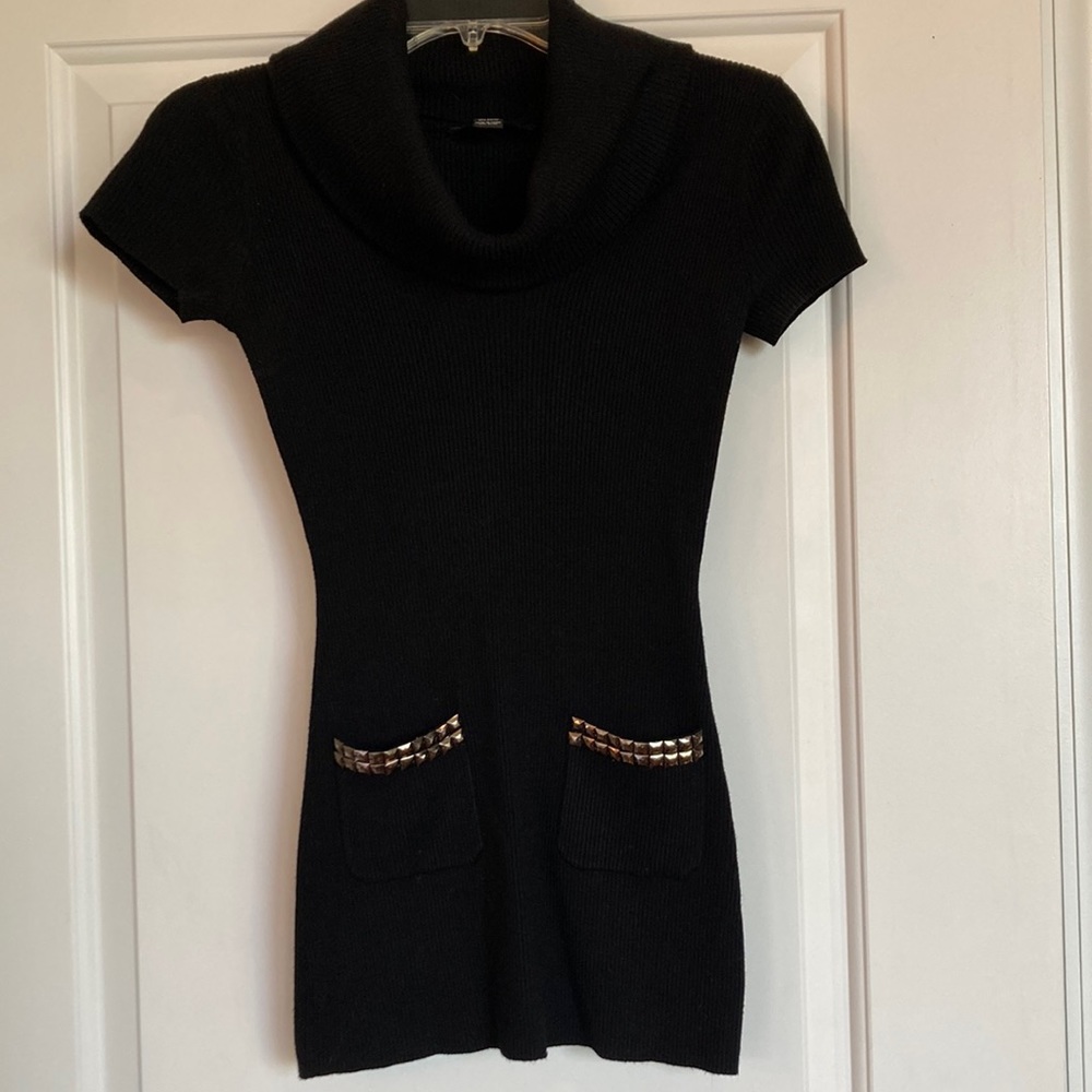 Women’s INC Small Petite black short sleeve sweater